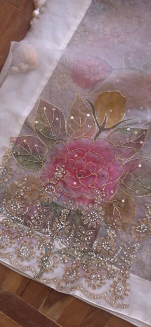 Dhakai Muslin-Organza Handpainted Saree