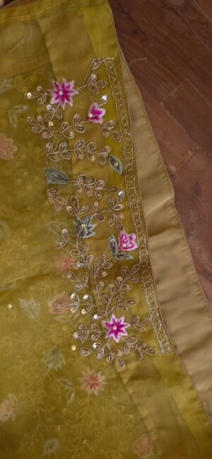 Dhakai Muslin-Organza Handcrafted Saree