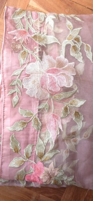 Dhakai Muslin-Organza Handcrafted Saree