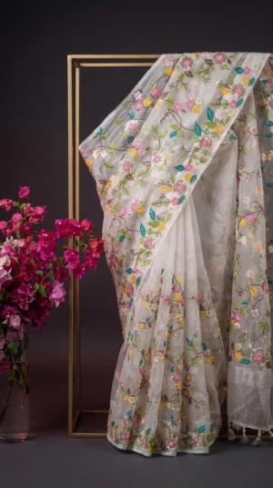 Dhakai Muslin-Organza Handcrafted Saree