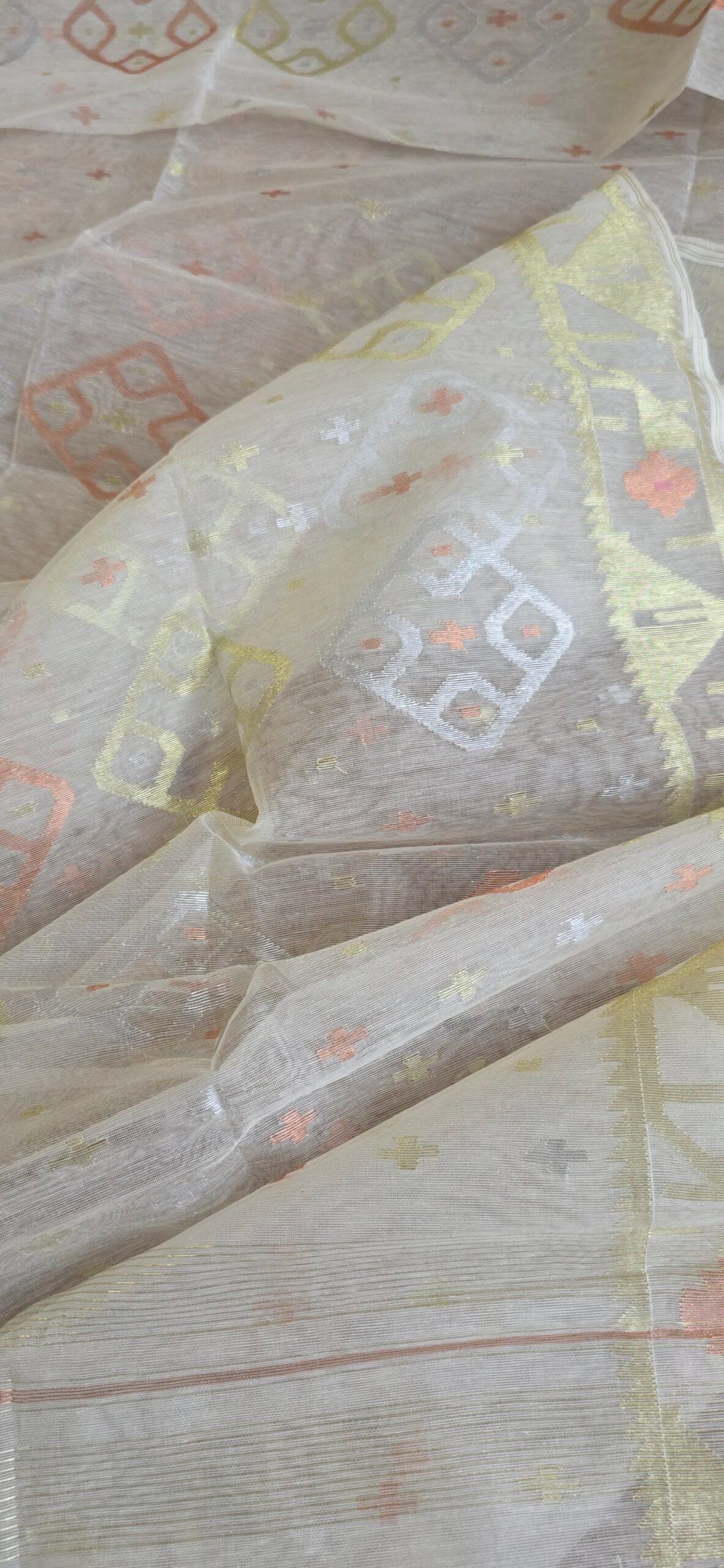 Pure Dhakai-Jamdani Half Silk Saree - Image 8