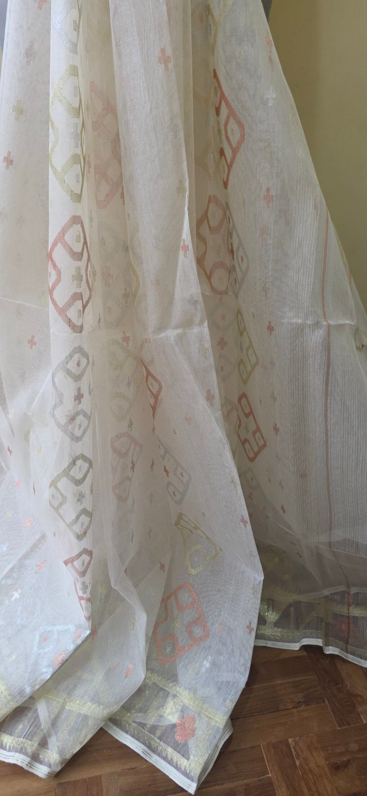 Pure Dhakai-Jamdani Half Silk Saree - Image 3