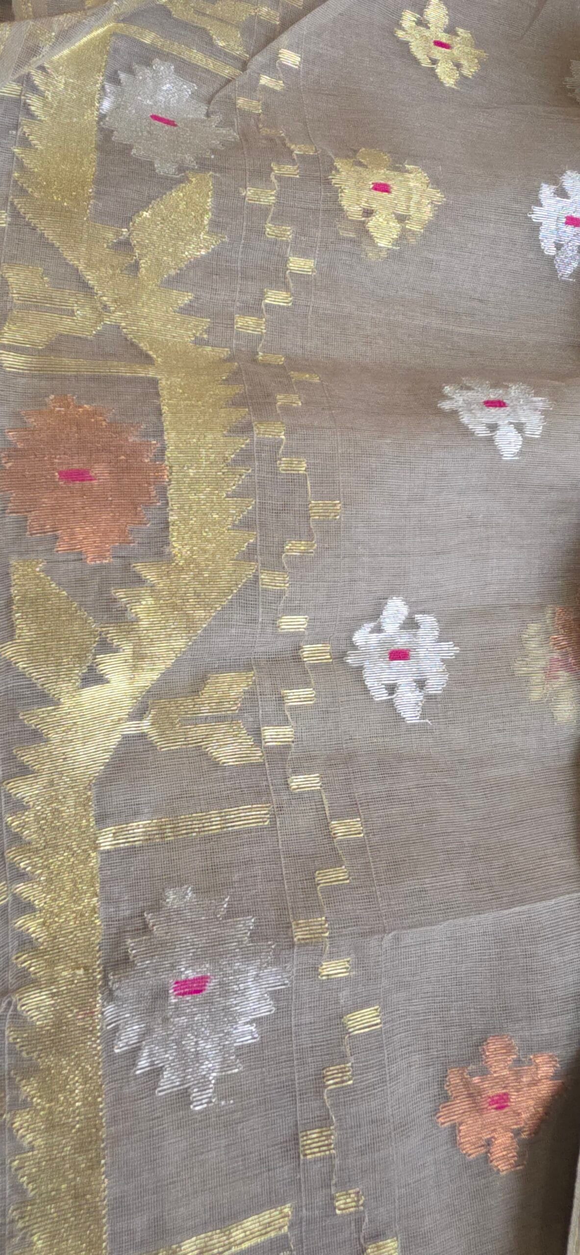 Pure Dhakai-Jamdani Half Silk Saree - Image 11