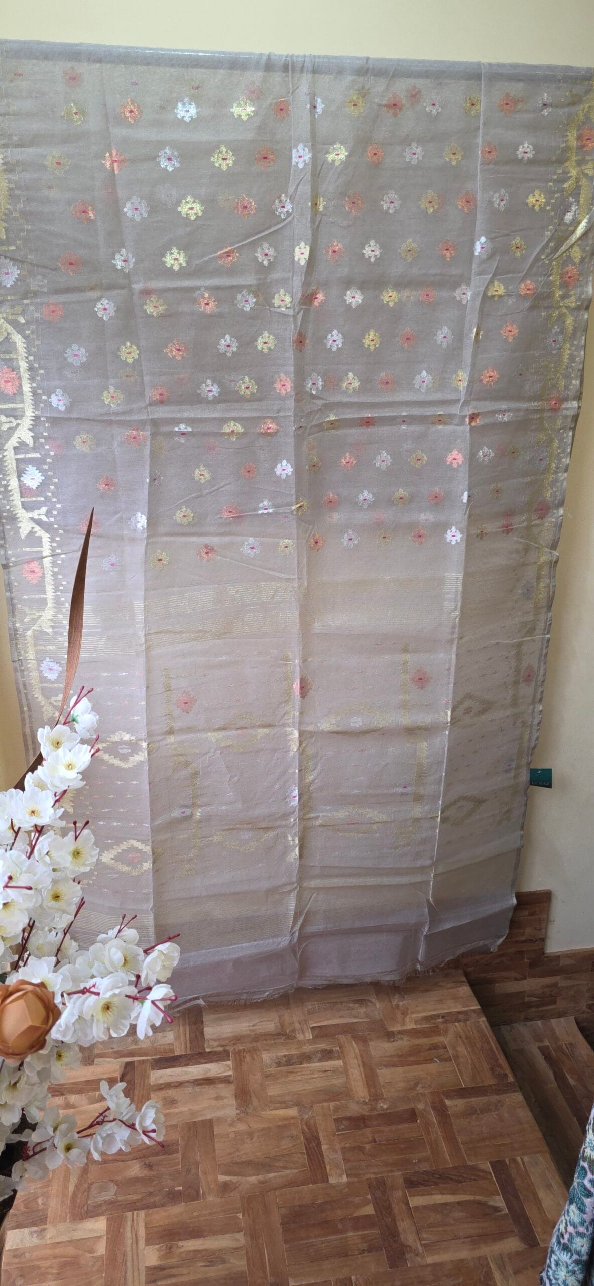 Pure Dhakai-Jamdani Half Silk Saree - Image 10