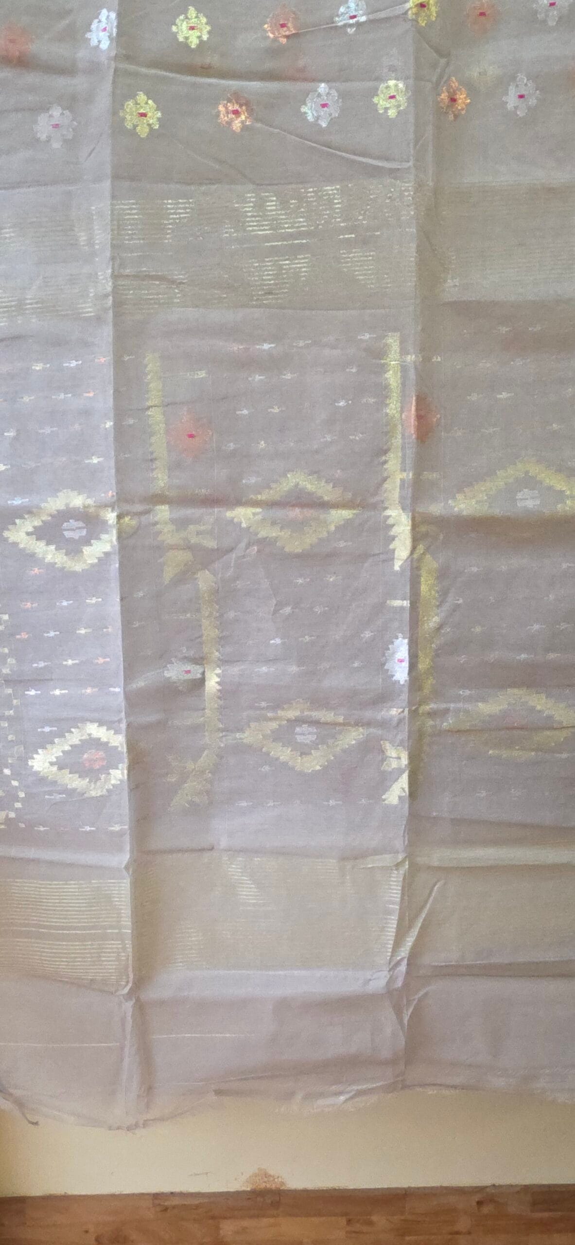 Pure Dhakai-Jamdani Half Silk Saree - Image 5