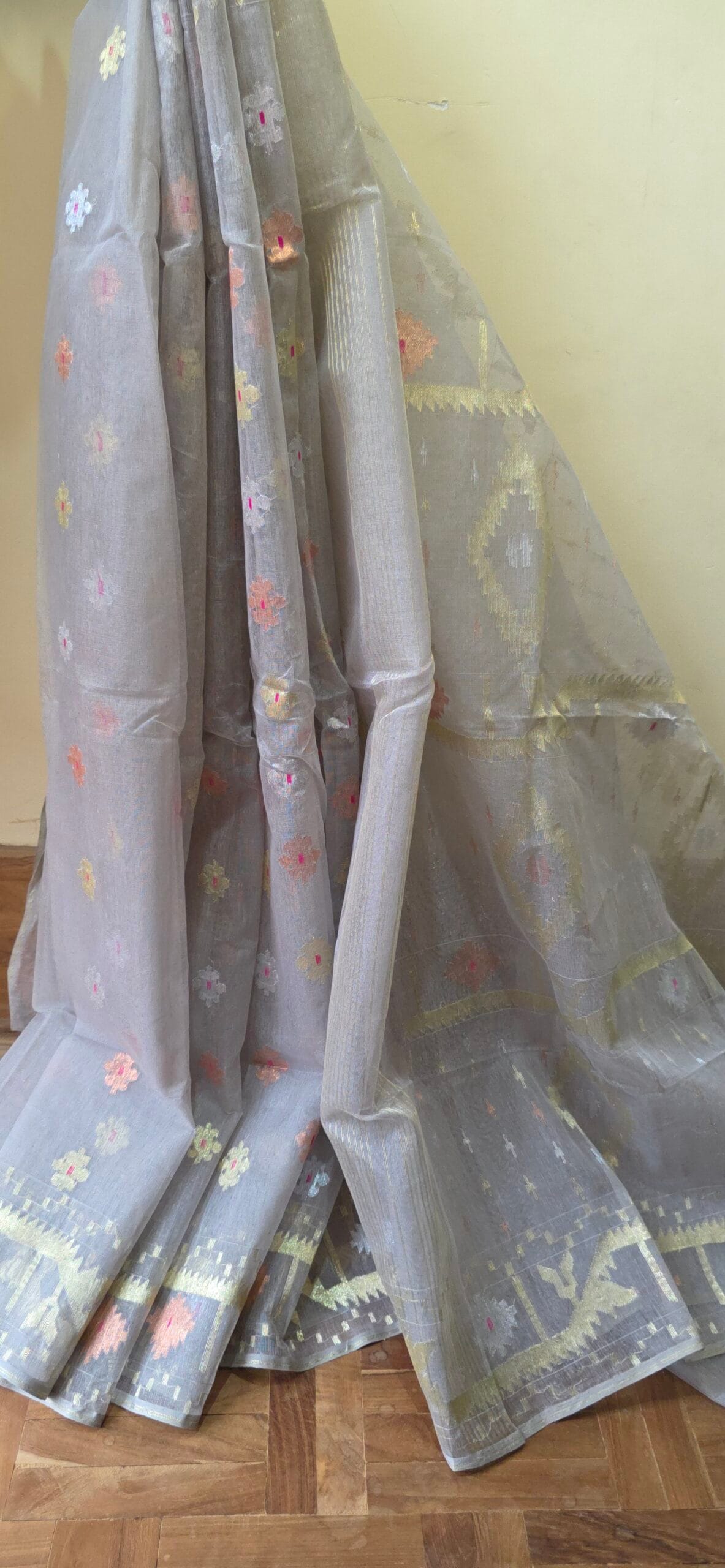Pure Dhakai-Jamdani Half Silk Saree - Image 3