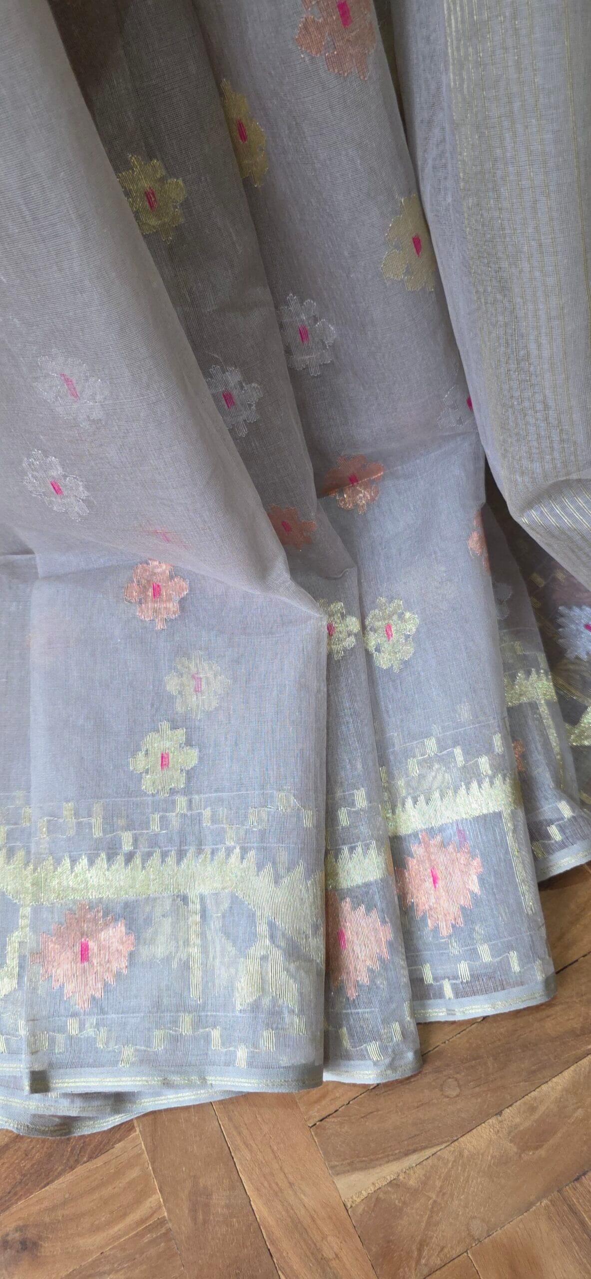 Pure Dhakai-Jamdani Half Silk Saree - Image 7