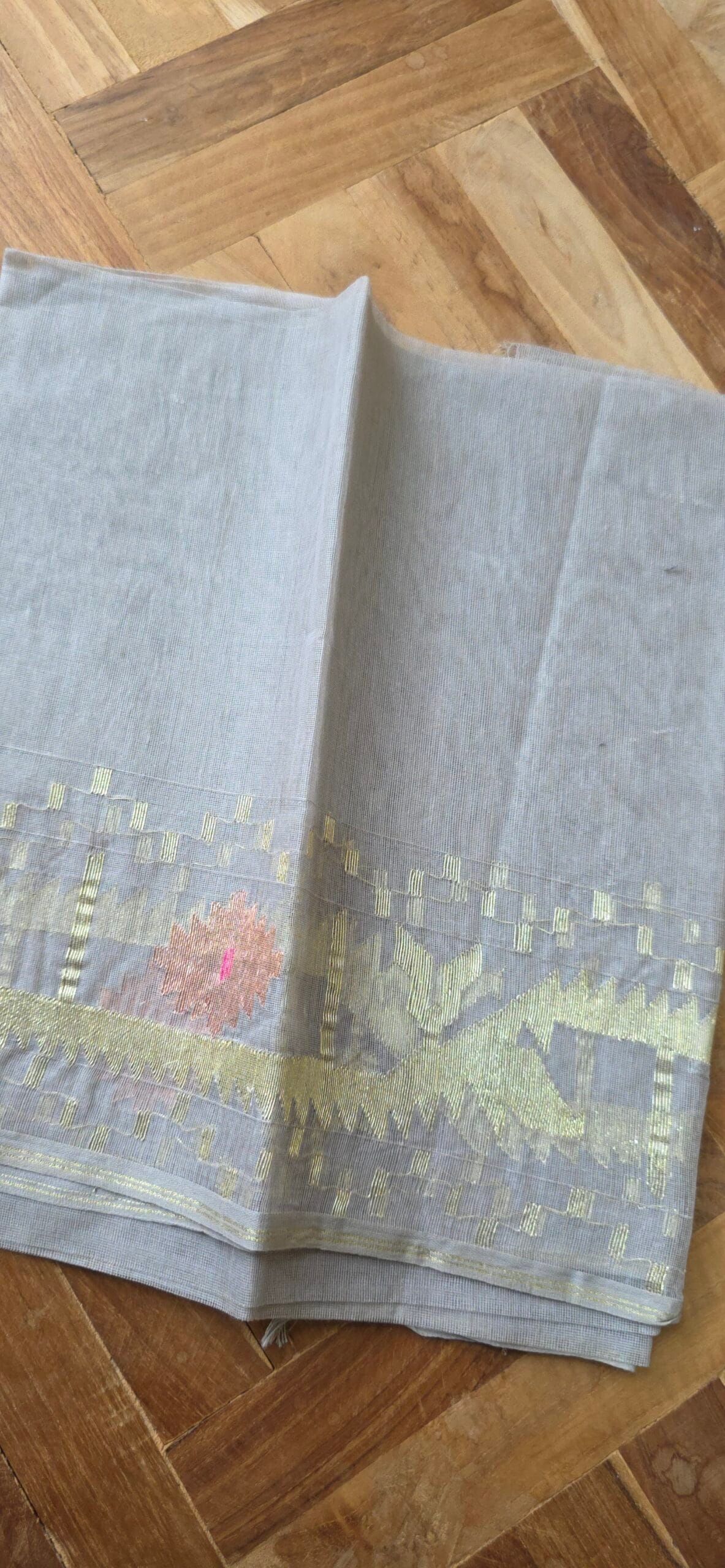 Pure Dhakai-Jamdani Half Silk Saree - Image 9