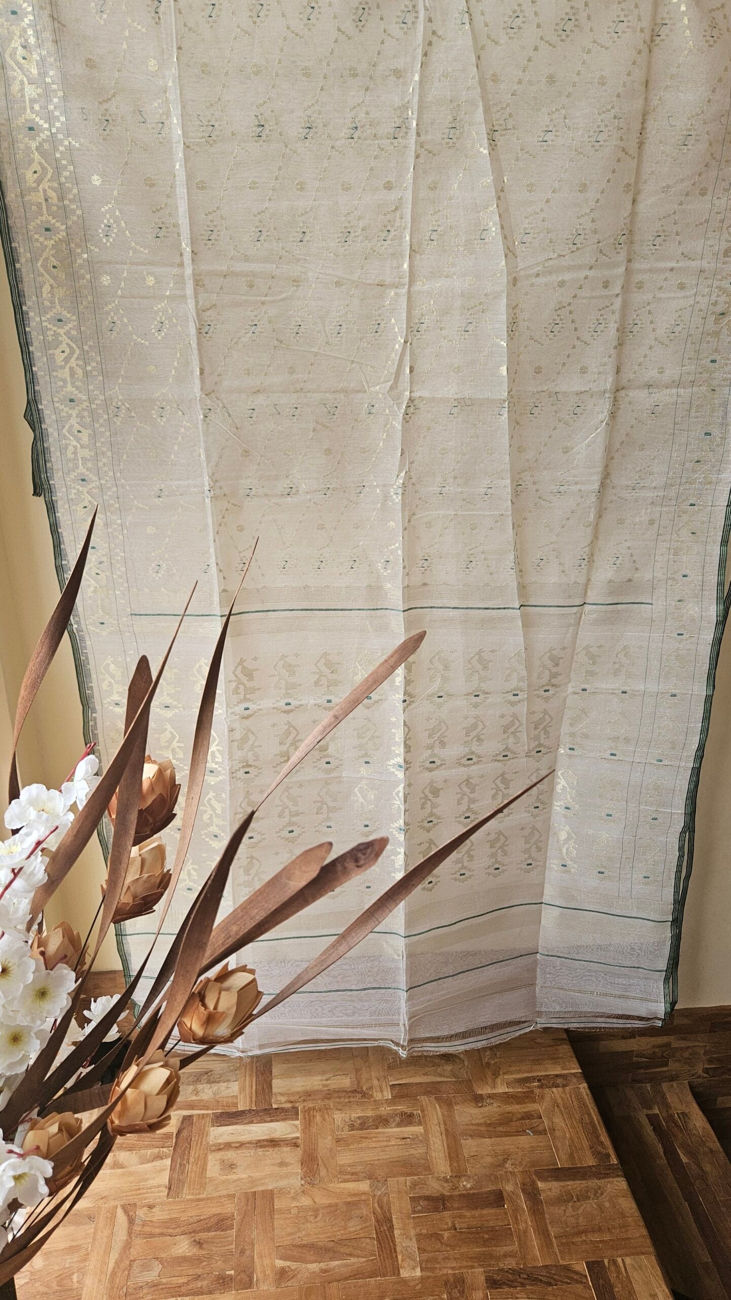 Pure Dhakai-Jamdani Half Silk Saree - Image 3