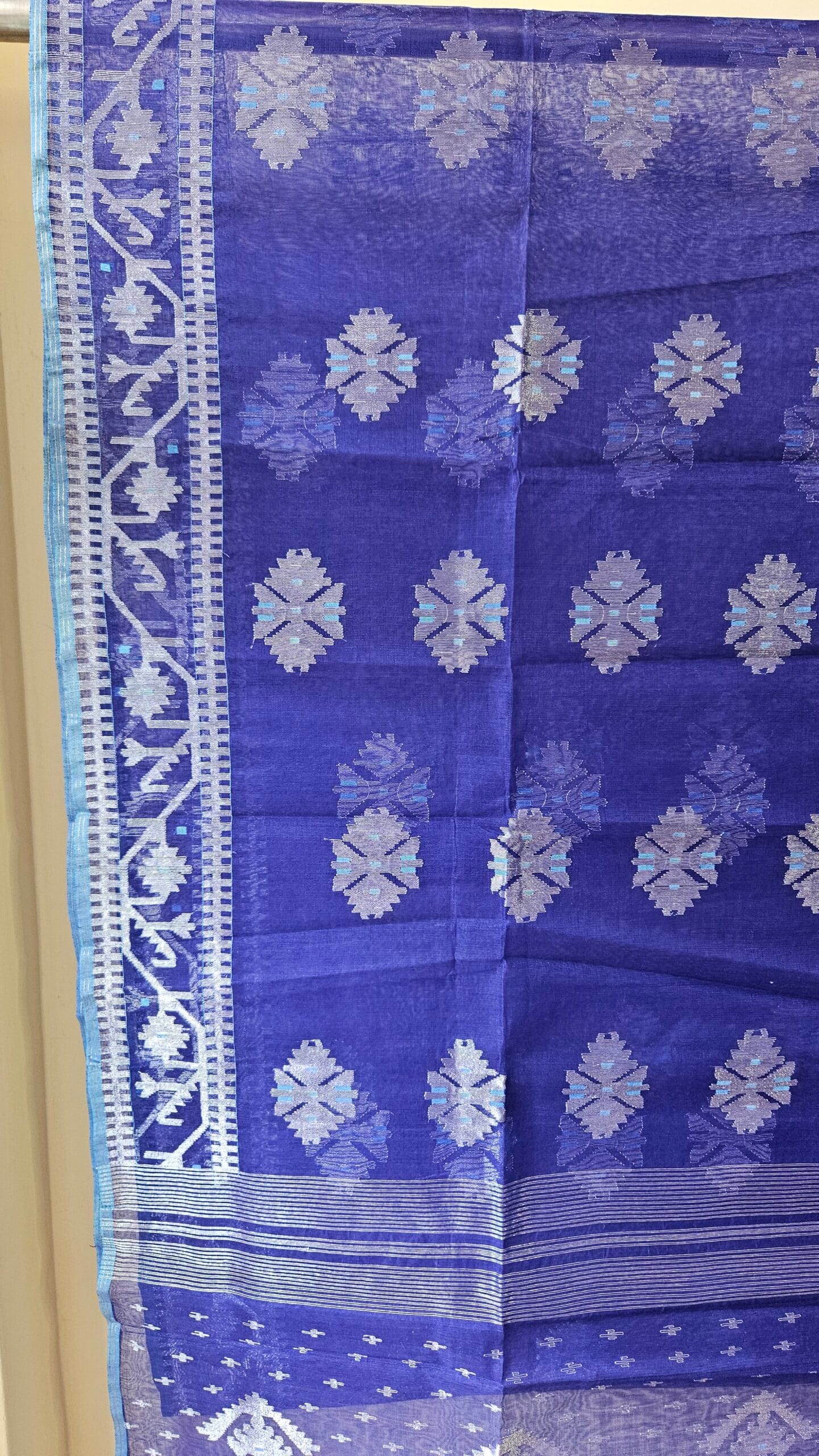 Pure Dhakai-Jamdani Half Silk Saree - Image 3