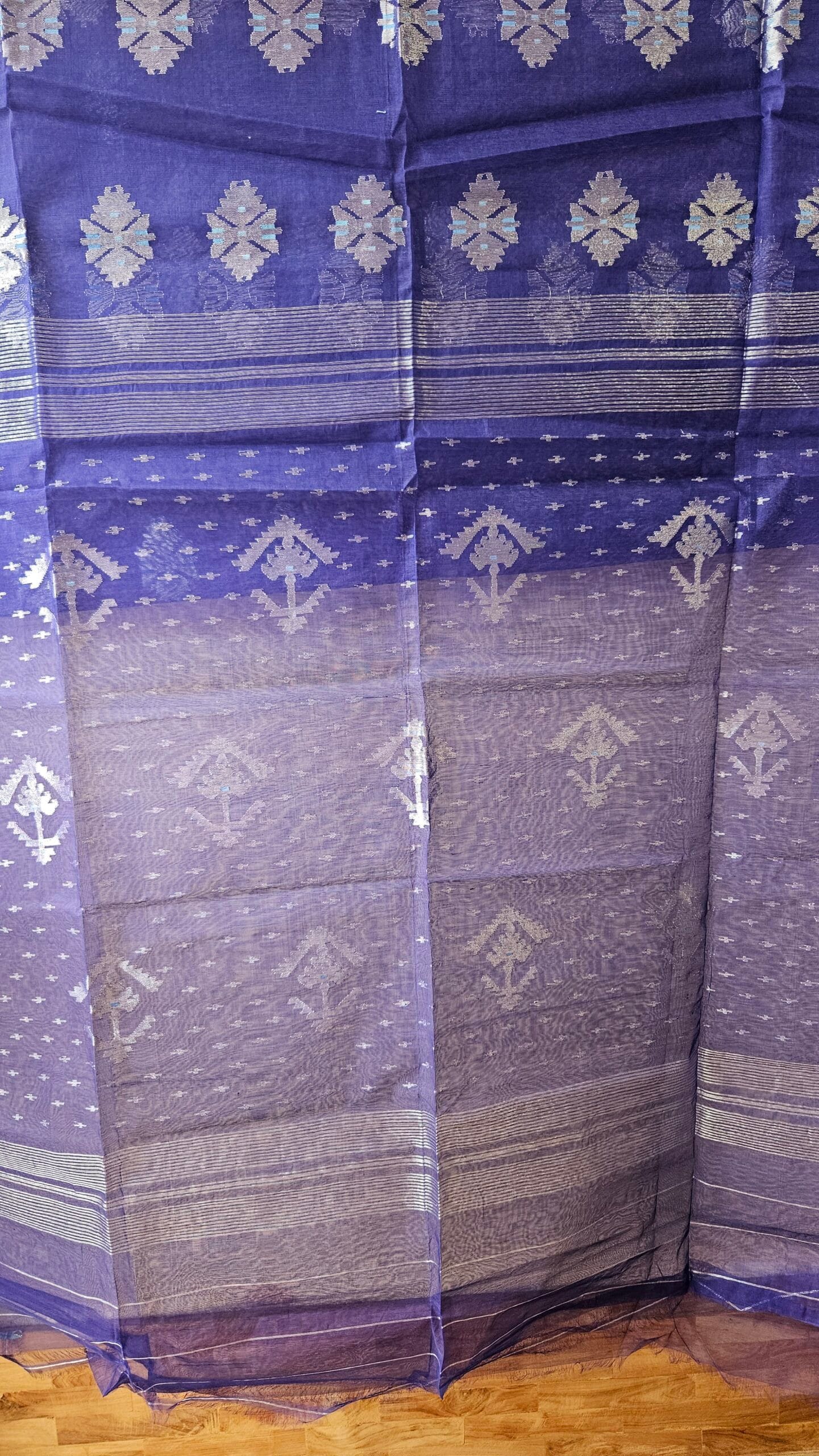 Pure Dhakai-Jamdani Half Silk Saree - Image 4