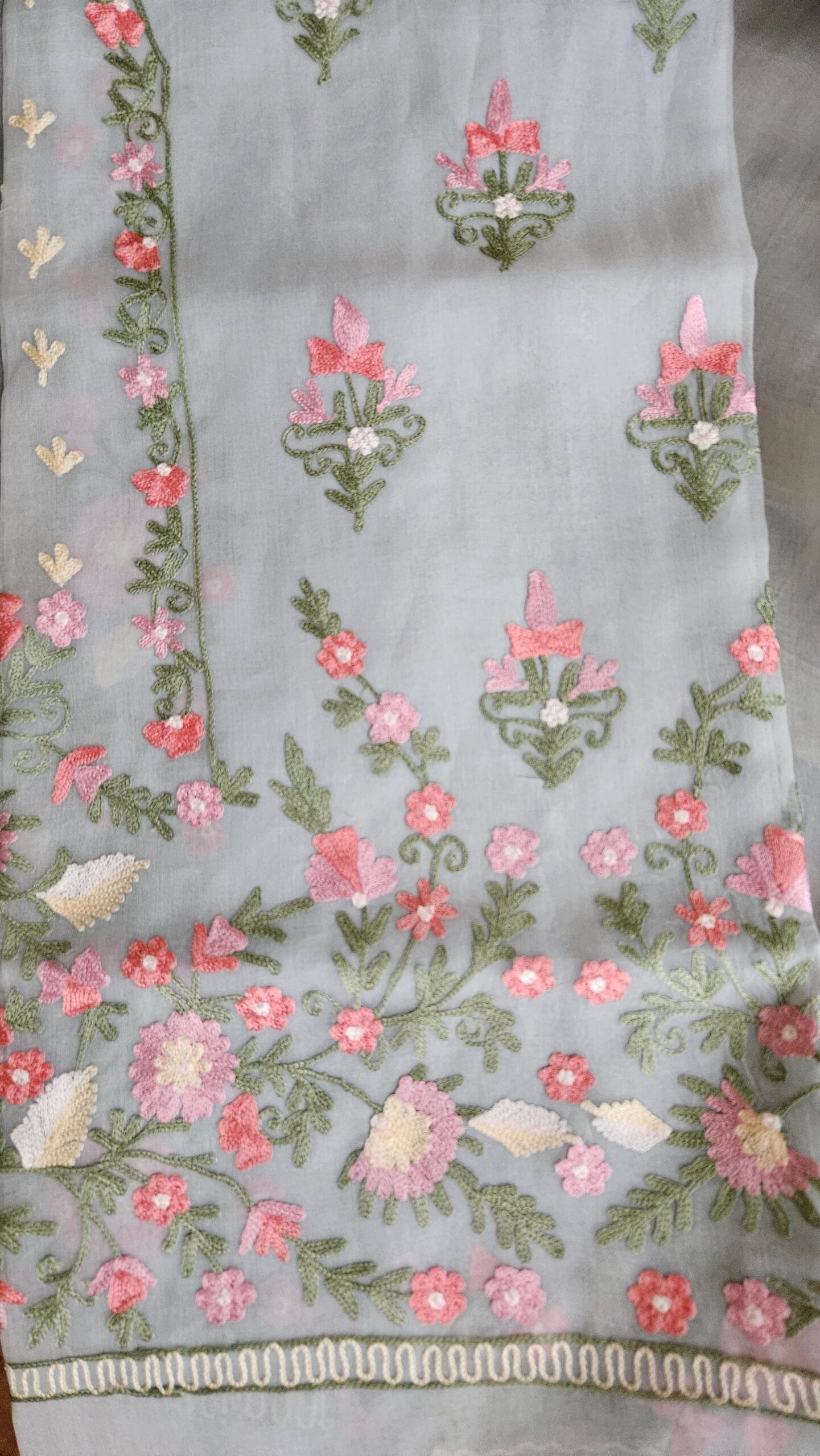Pure Dhakai Muslin-Organza Suit - Image 4