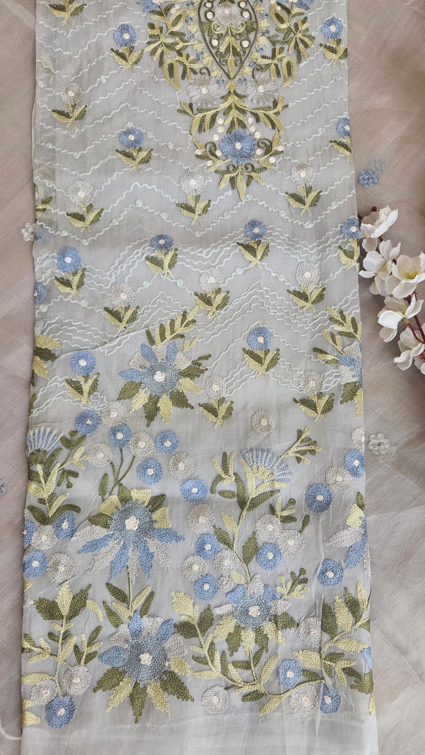 Pure Dhakai Muslin-Organza Suit - Image 5