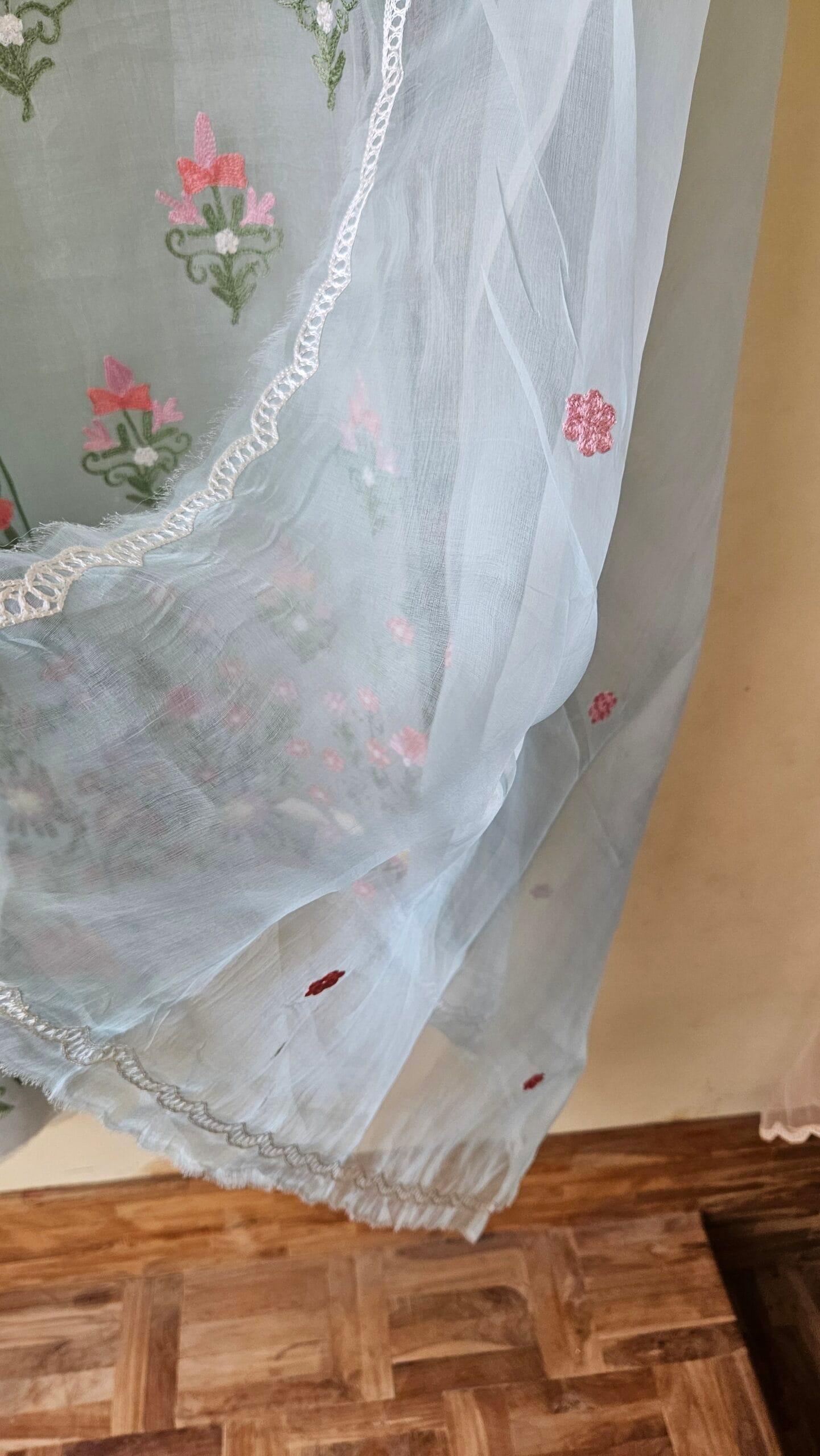 Pure Dhakai Muslin-Organza Suit - Image 9